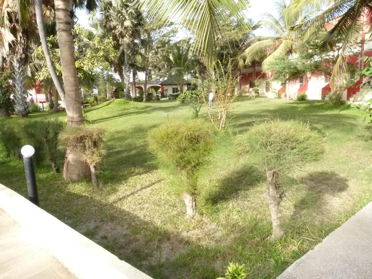 Golden Beach Hotel Serrekunda Room photo