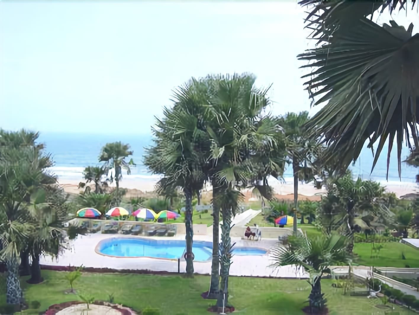 Golden Beach Hotel Serrekunda Exterior photo